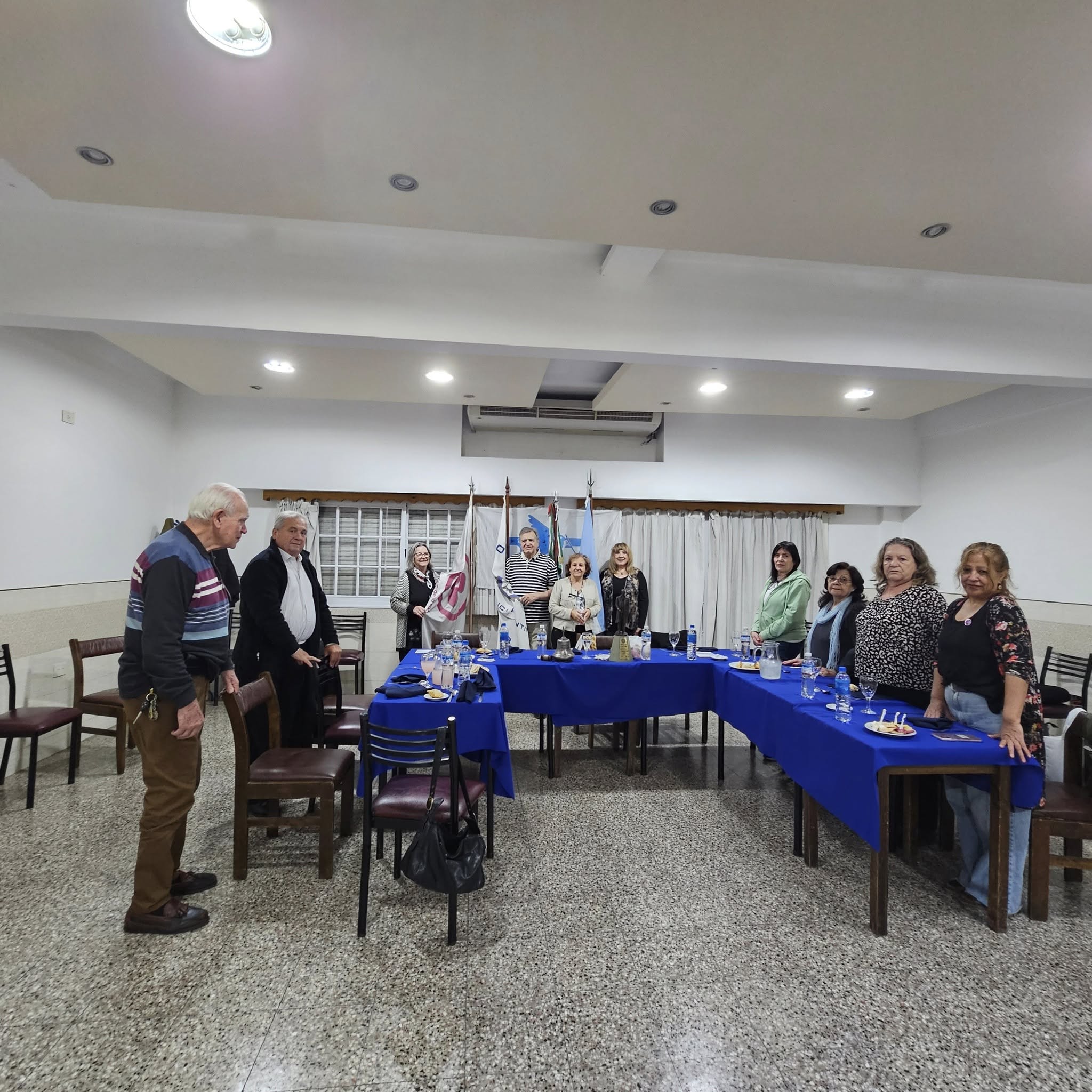 Entrega de reconocimientos a socias